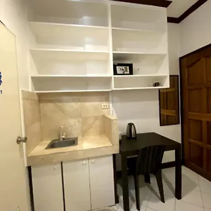Oyo 857 Makati Avenue 2*, Makati City Philippines